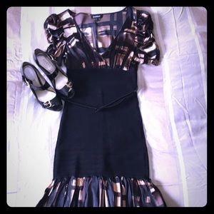 Bebe casual dress  with short sleeves